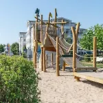 352, Seepark