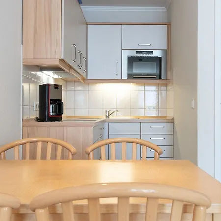 352, Seepark Apartment *