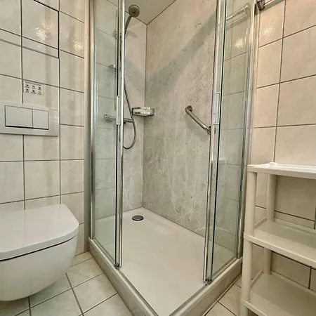 352, Seepark Apartment