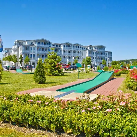 Apartment 352, Seepark