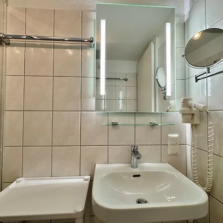 アパート 352, Seepark ゼリン